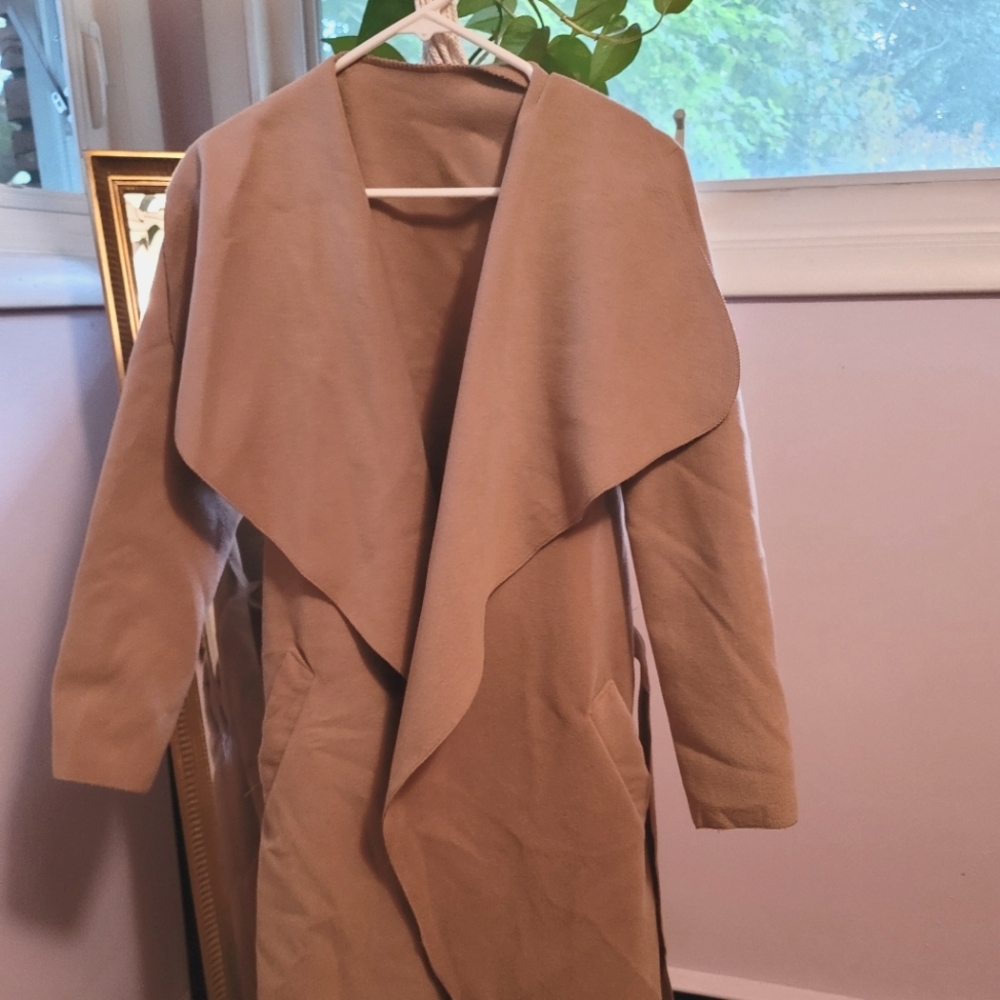Oversized Camel Trenchcoat